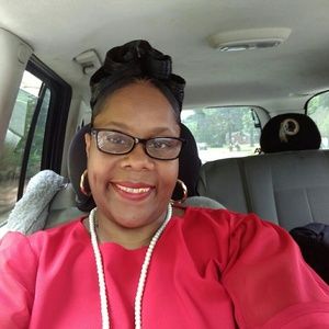 Meet your Posher, Umekia